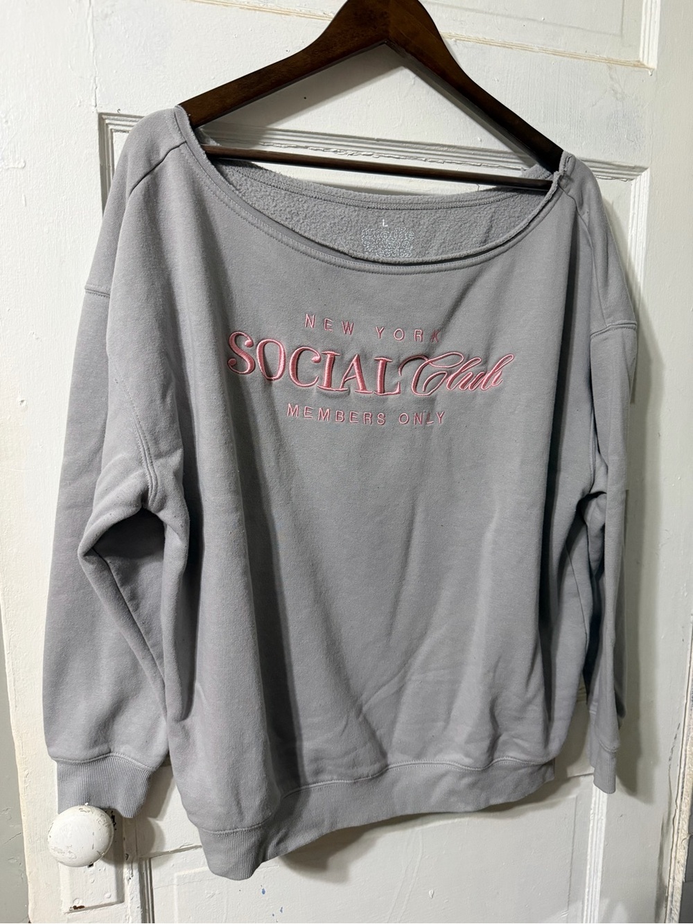 Goodie Two Sleeves Graphic Sweatshirt in Gray Large